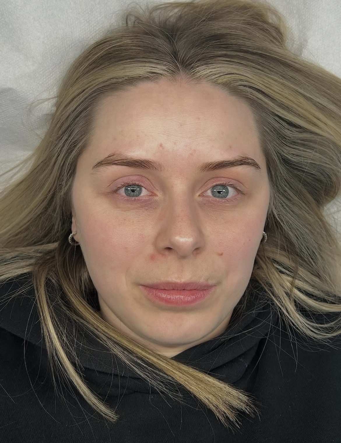 Brow wax and tint — before